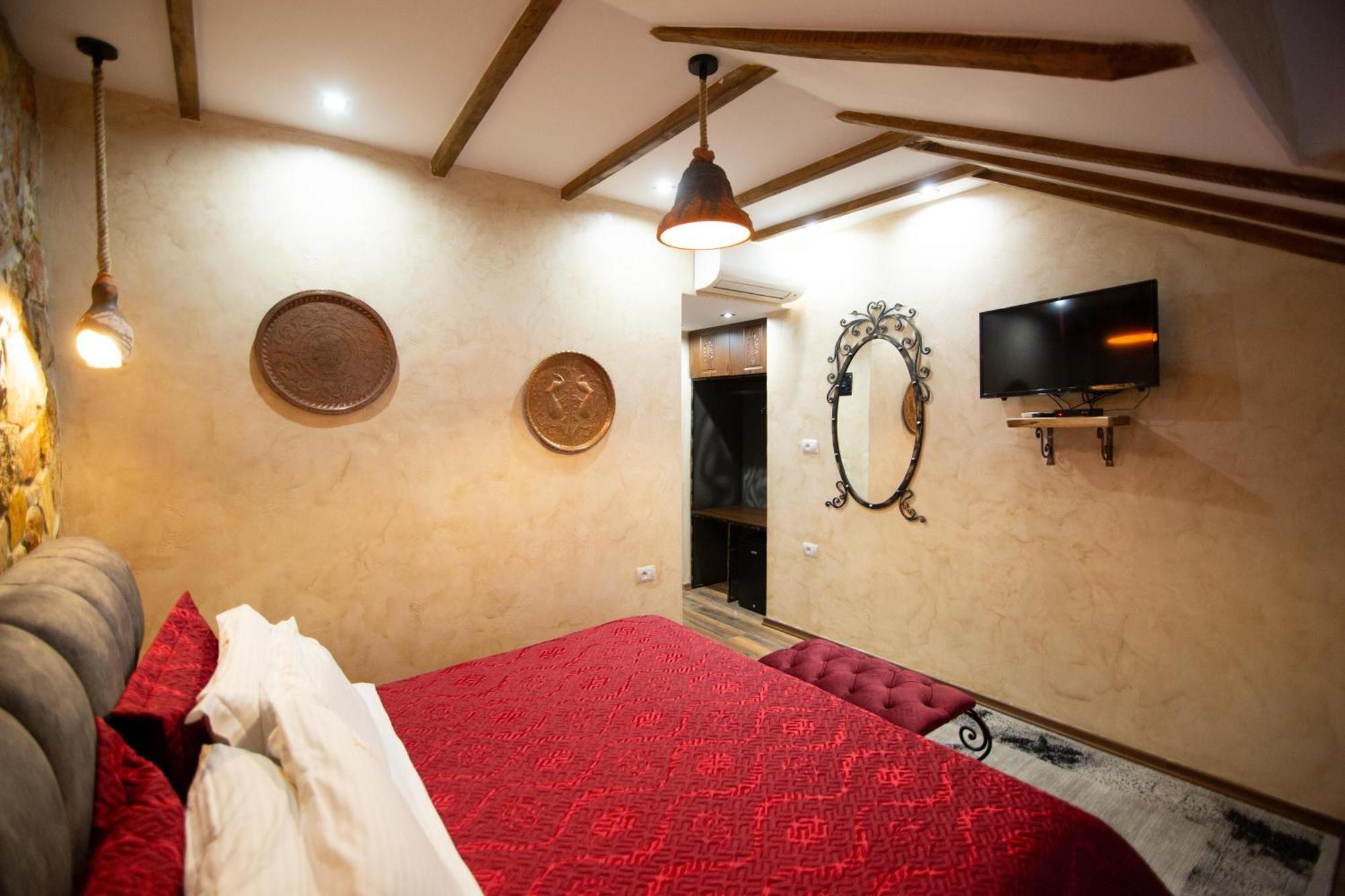Vila Eden Boutique Hotel Korce Room photo